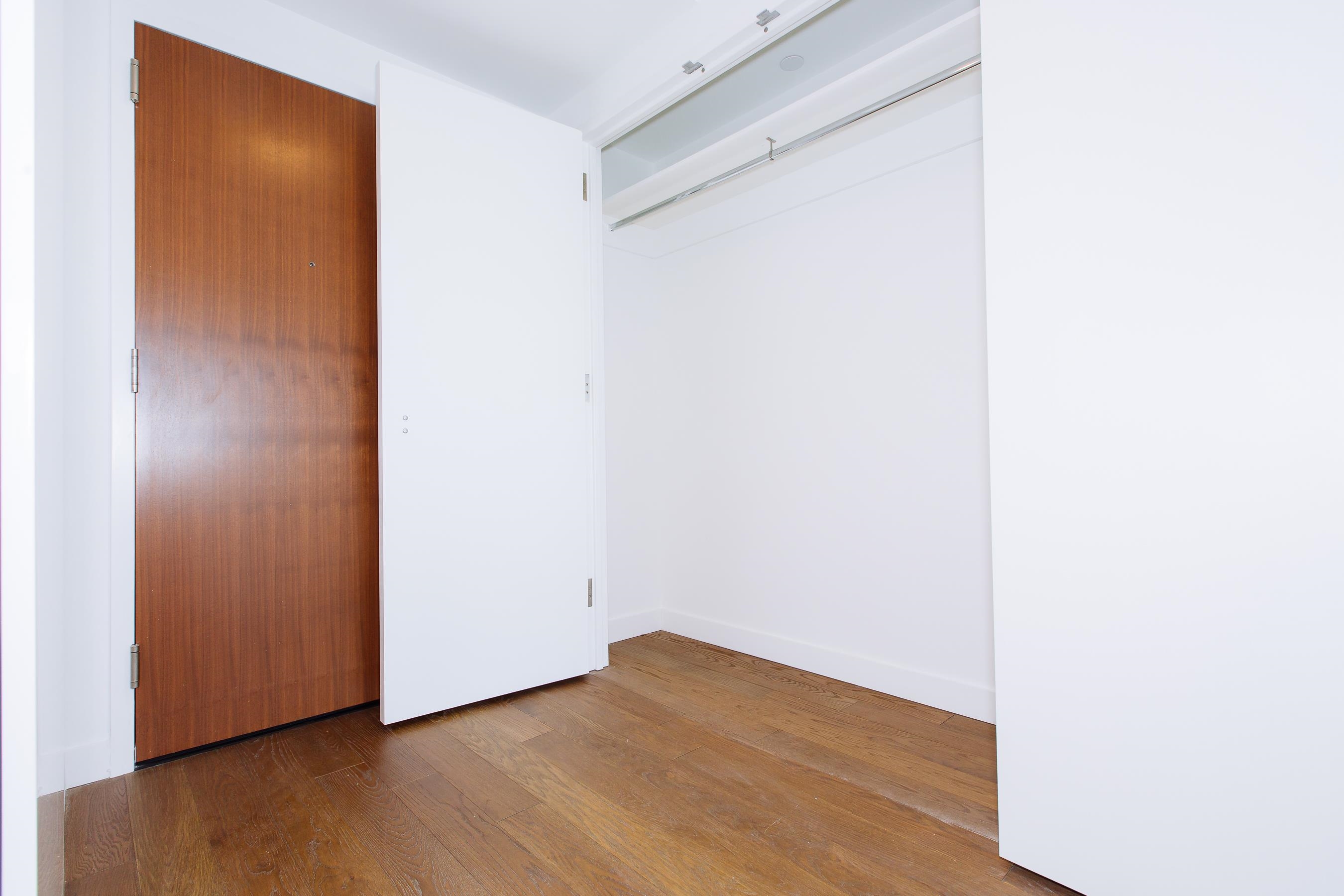 99 HUDSON ST Unit: 2407