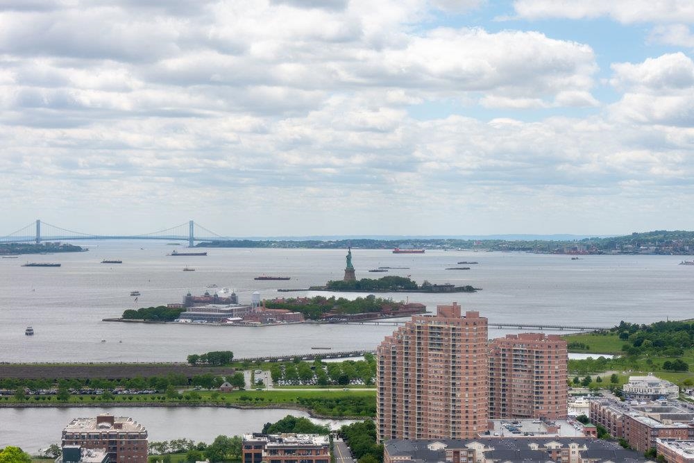 88 MORGAN ST Unit: PH1-5