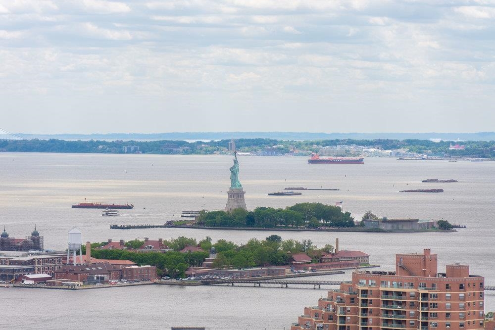 88 MORGAN ST Unit: PH1-5