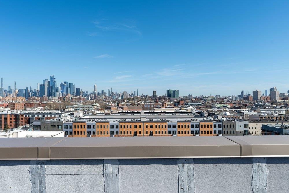 800 JACKSON ST Unit: 707