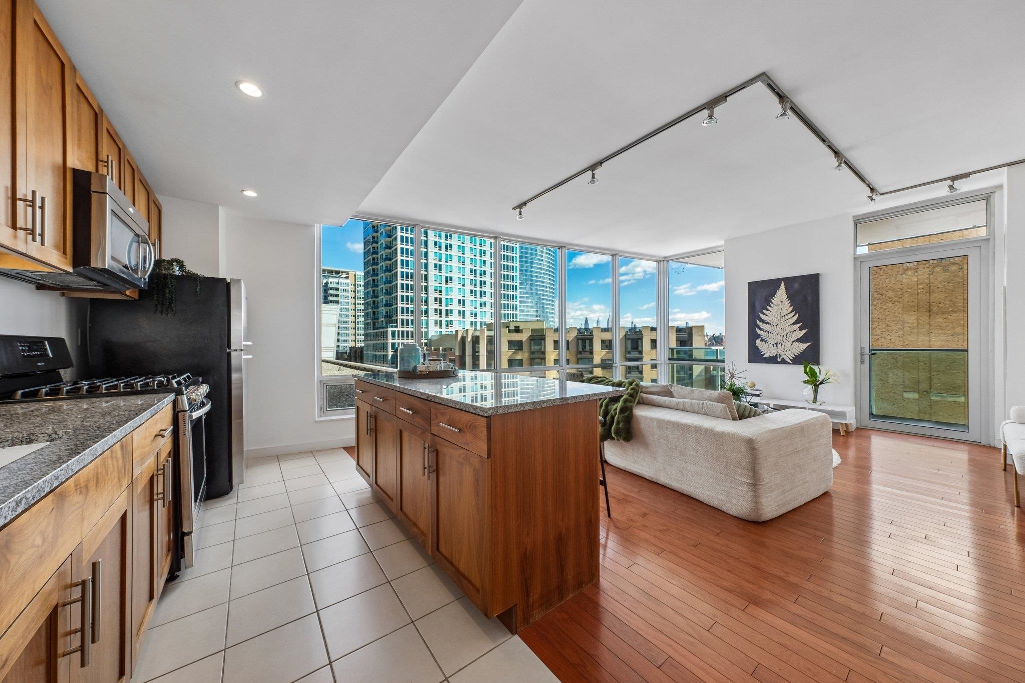 20 NEWPORT PARKWAY Unit: 908