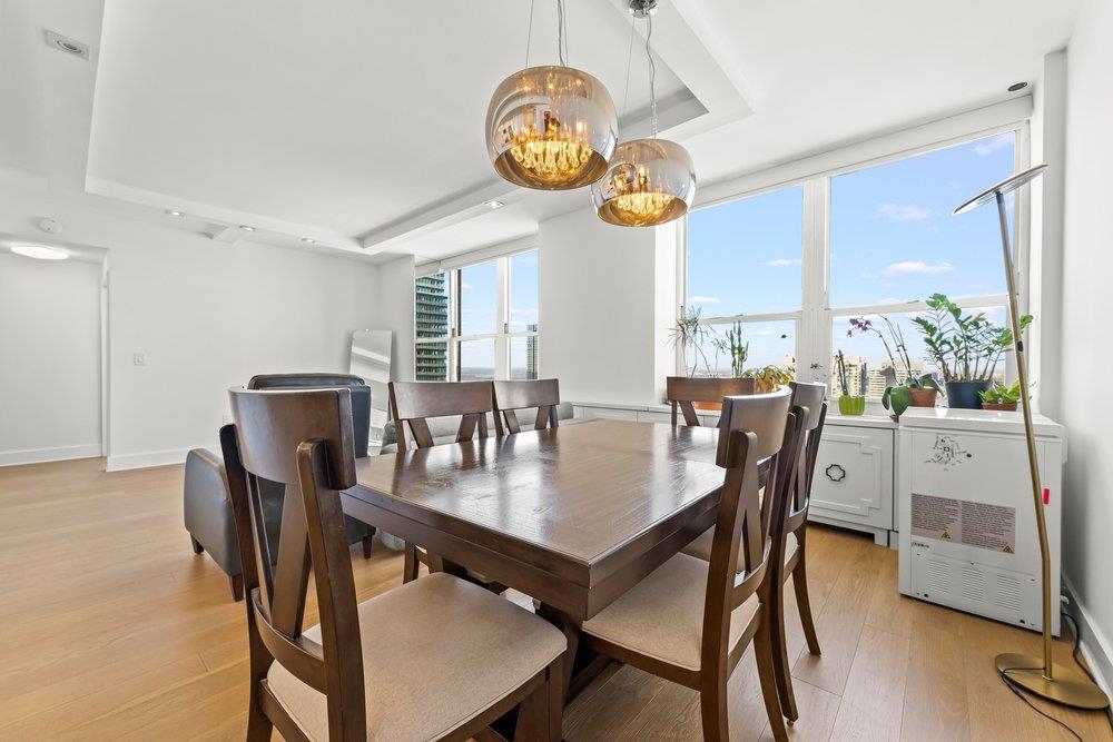 88 MORGAN ST Unit: PH2-1