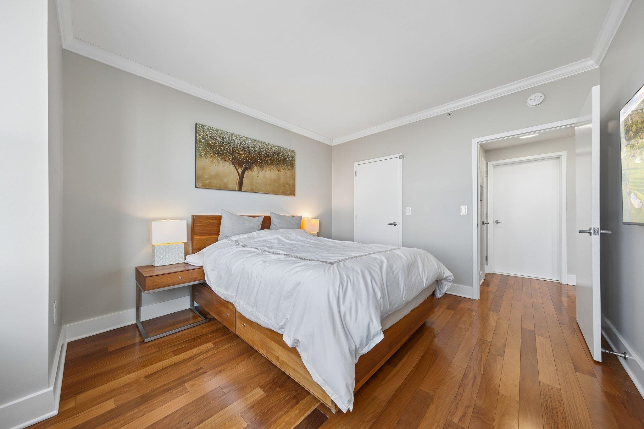 88 MORGAN ST Unit: PH3-5