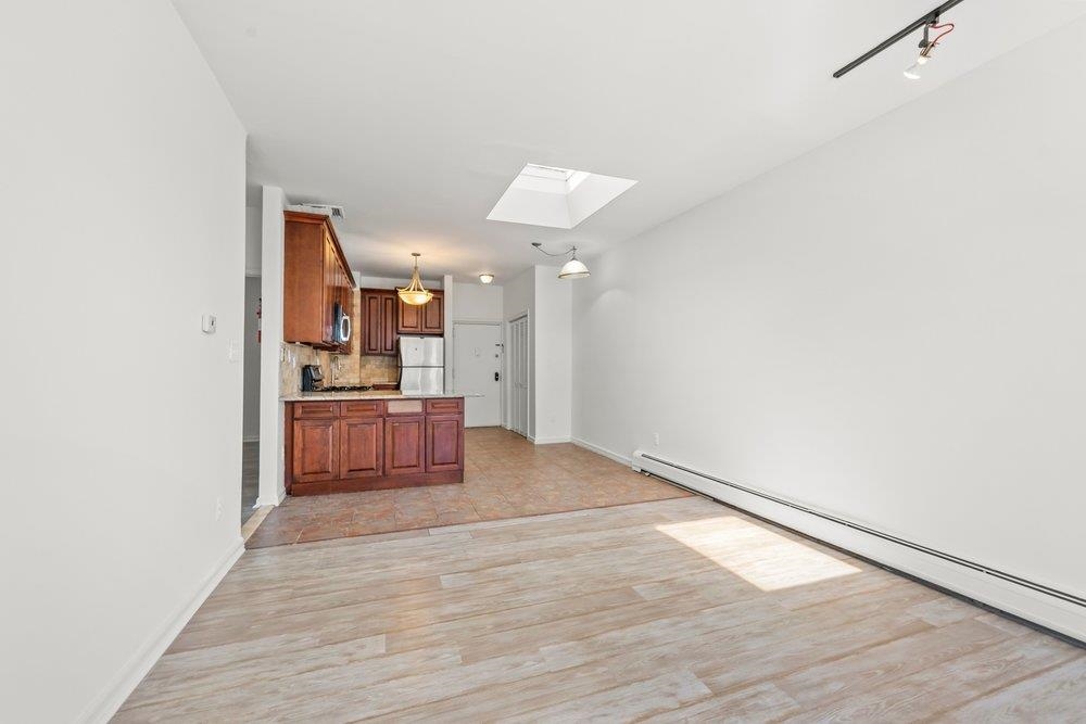 200 CHRISTOPHER COLUMBUS DR Unit: C10