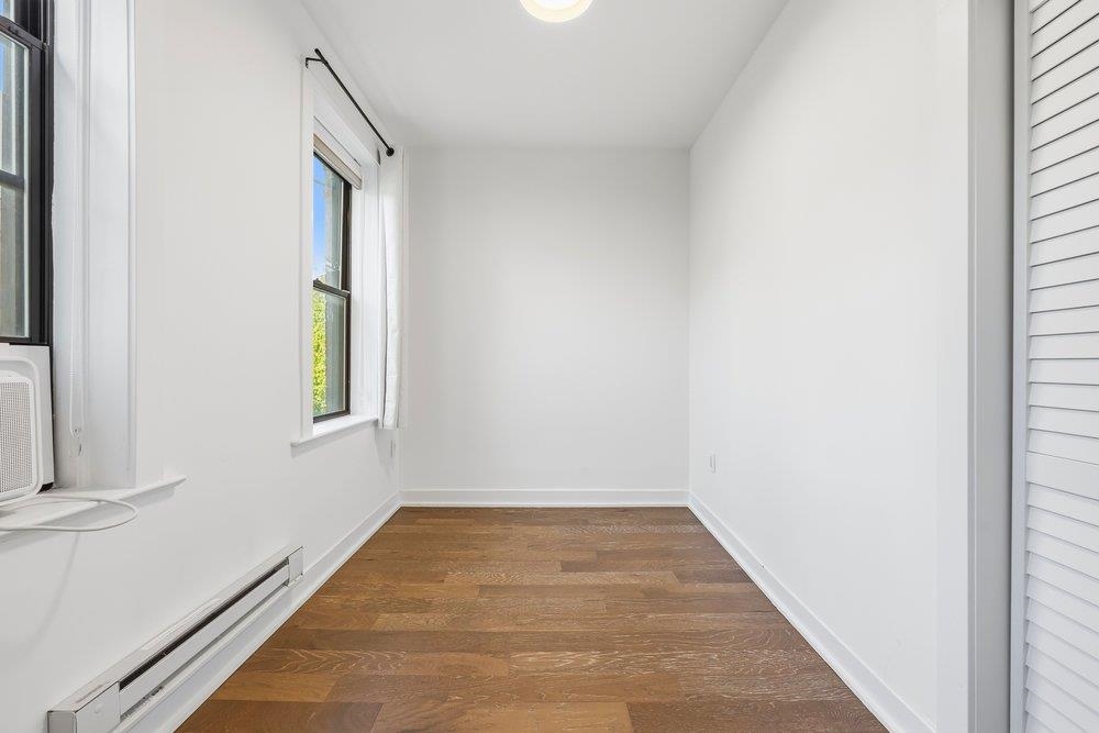 366 2ND ST Unit: 2