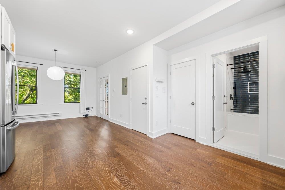 366 2ND ST Unit: 2