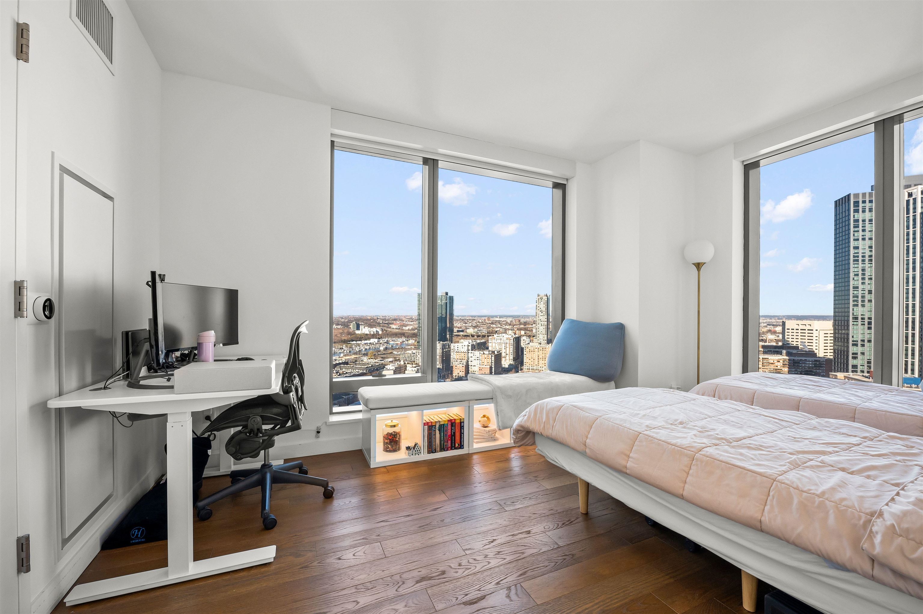 99 HUDSON ST Unit: 2901