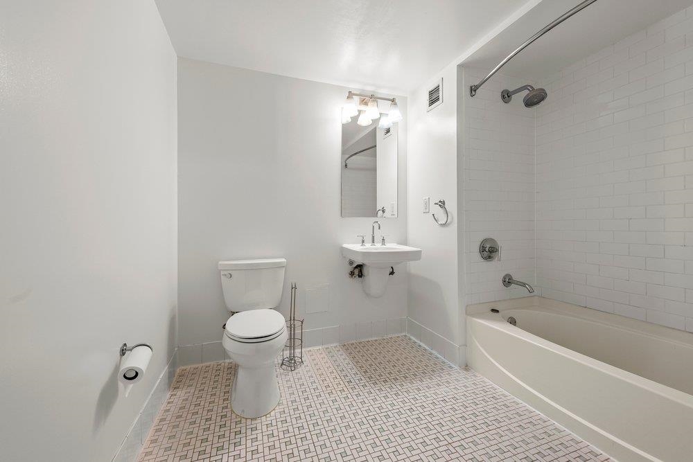 700 GROVE ST Unit: 3C