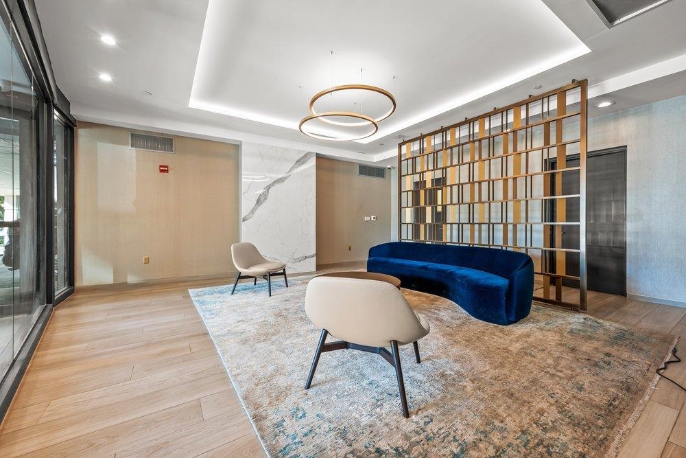 700 GROVE ST Unit: 3C