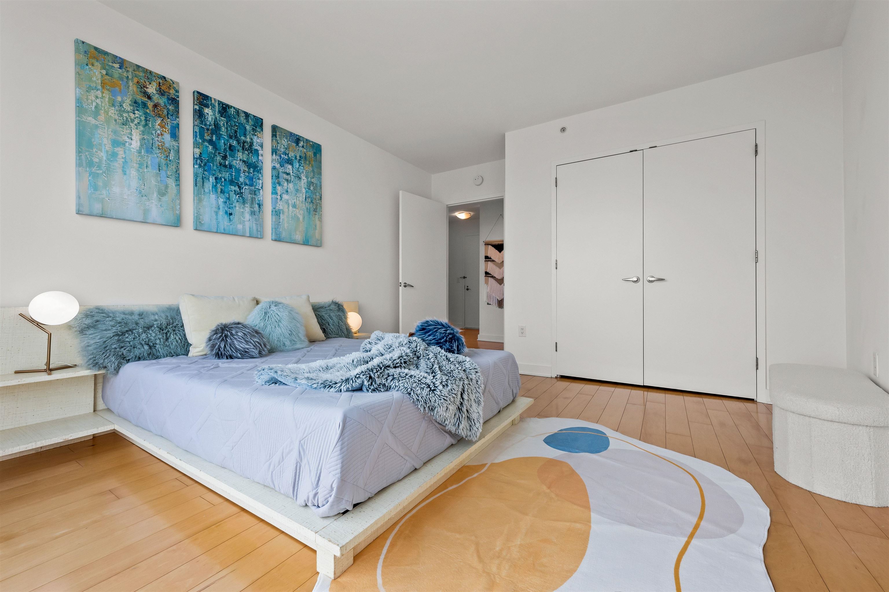 2 2ND ST Unit: 1602