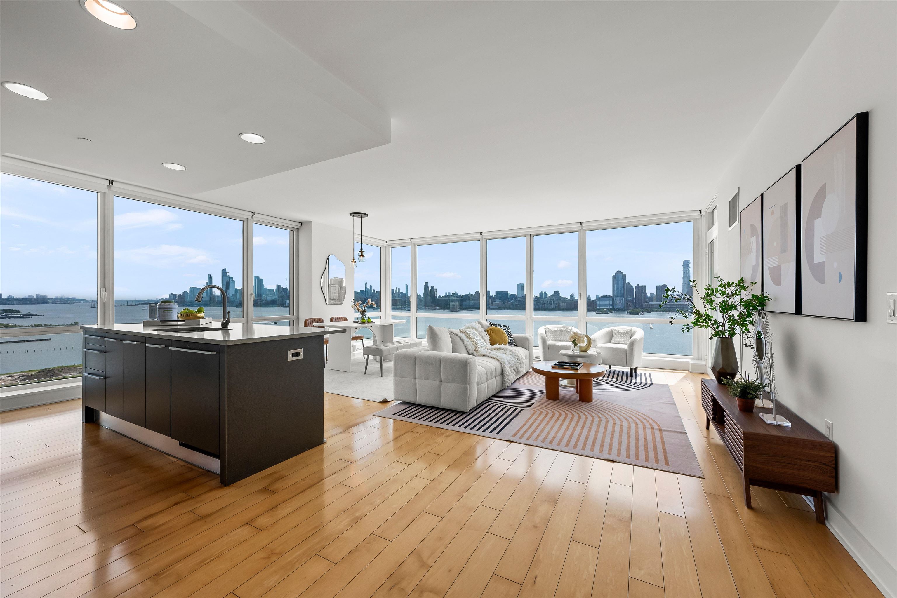 2 2ND ST Unit: 1602
