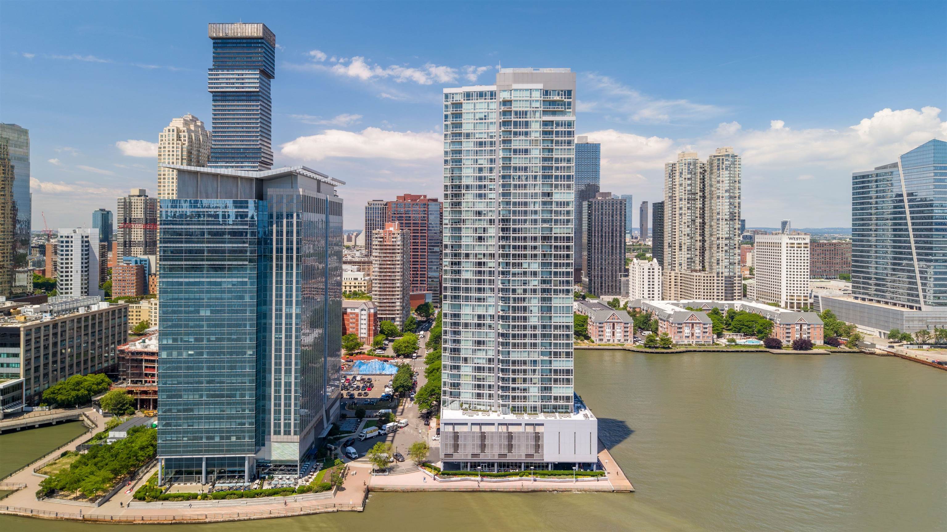 2 2ND ST Unit: 1602