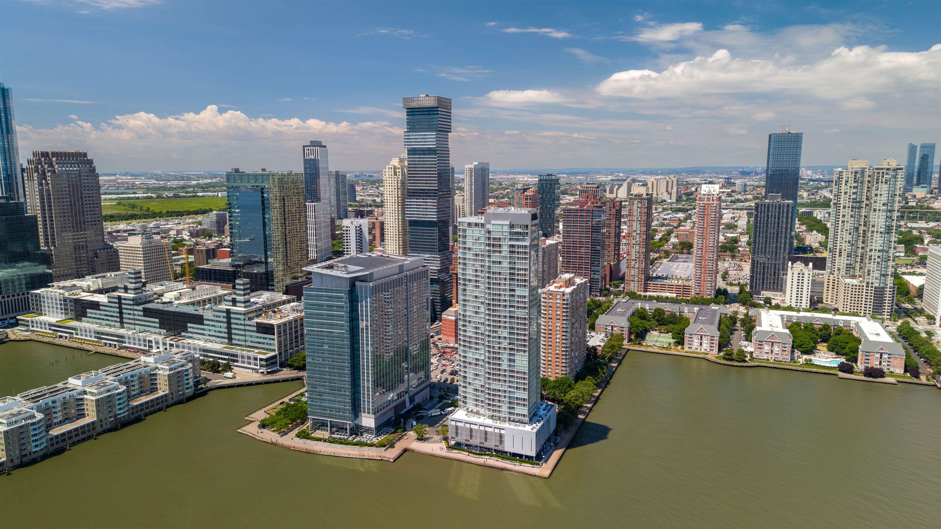 2 2ND ST Unit: 1602