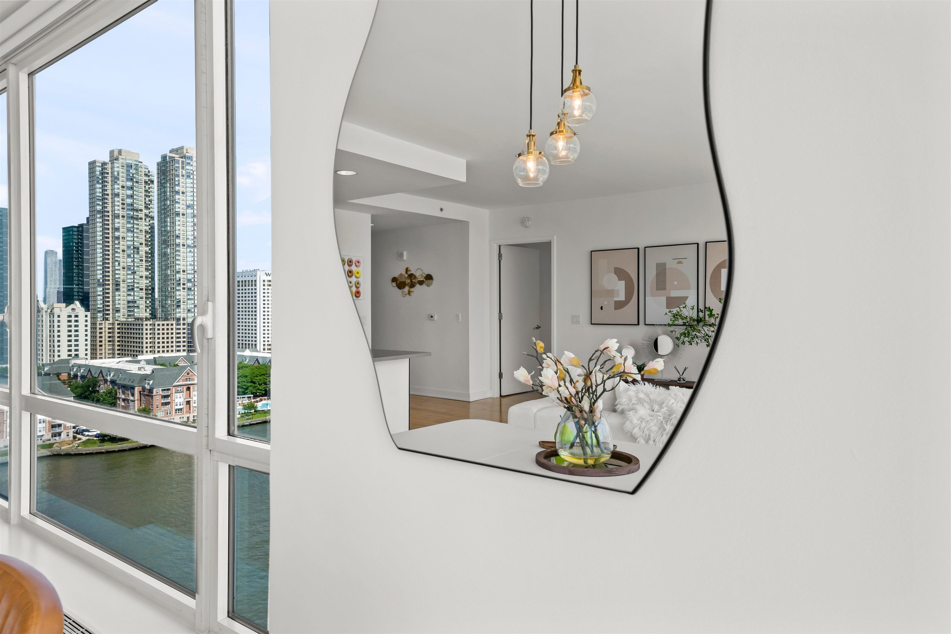 2 2ND ST Unit: 1602