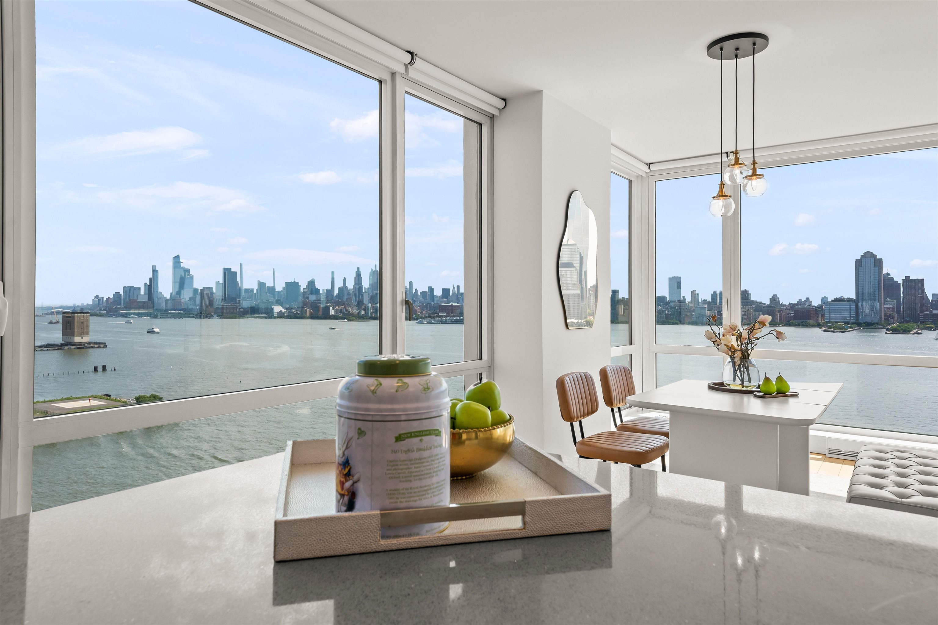 2 2ND ST Unit: 1602