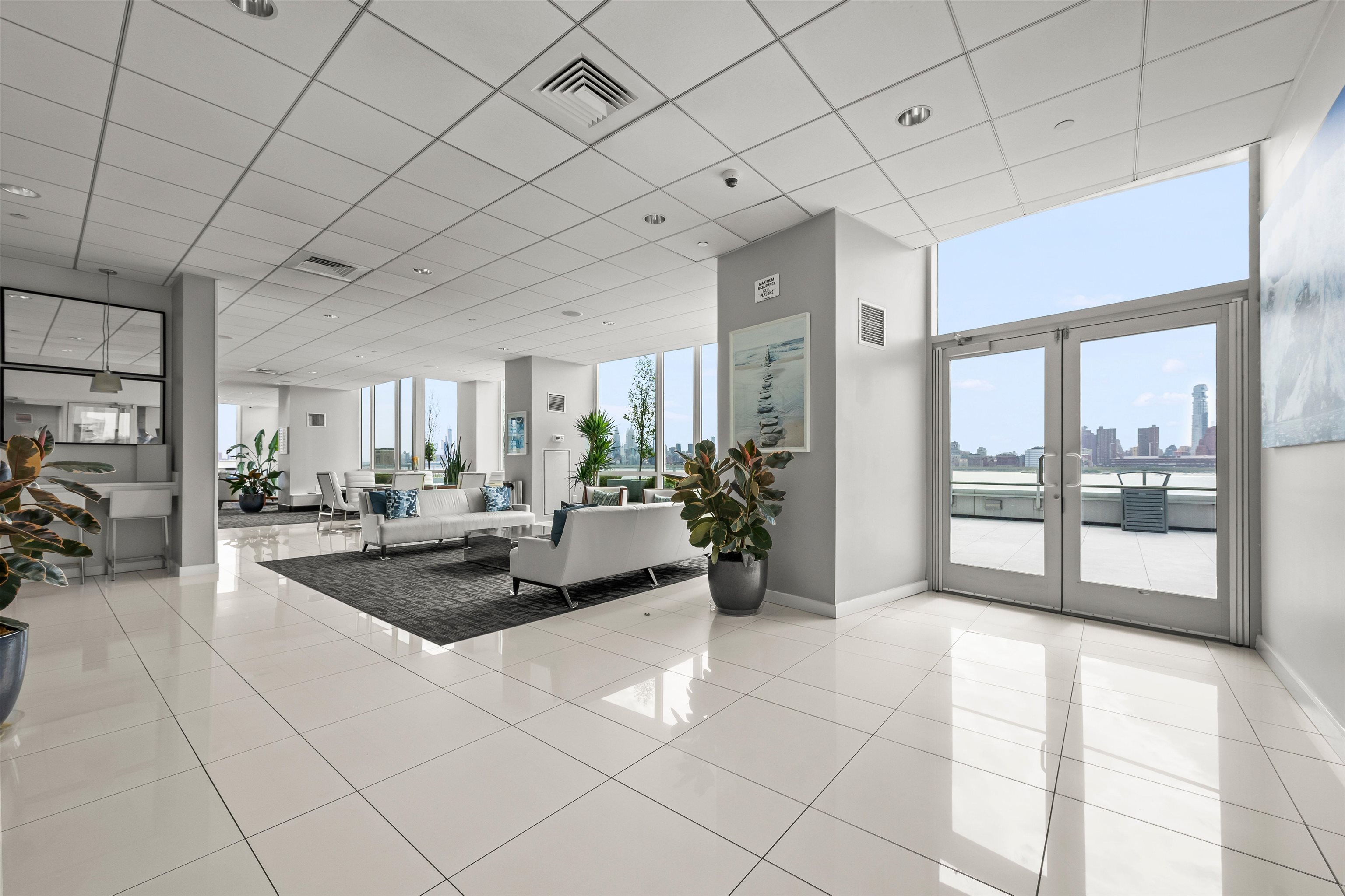 2 2ND ST Unit: 1602