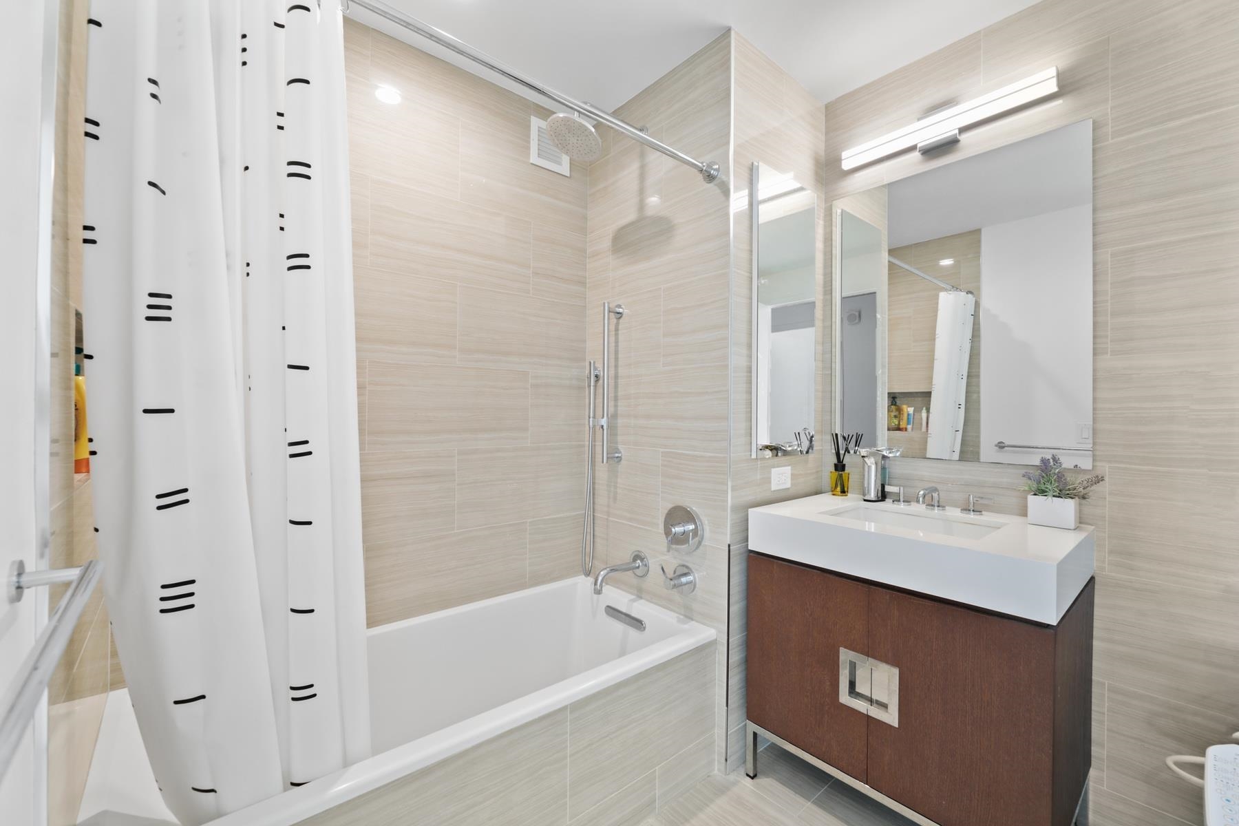 99 HUDSON ST Unit: 3512
