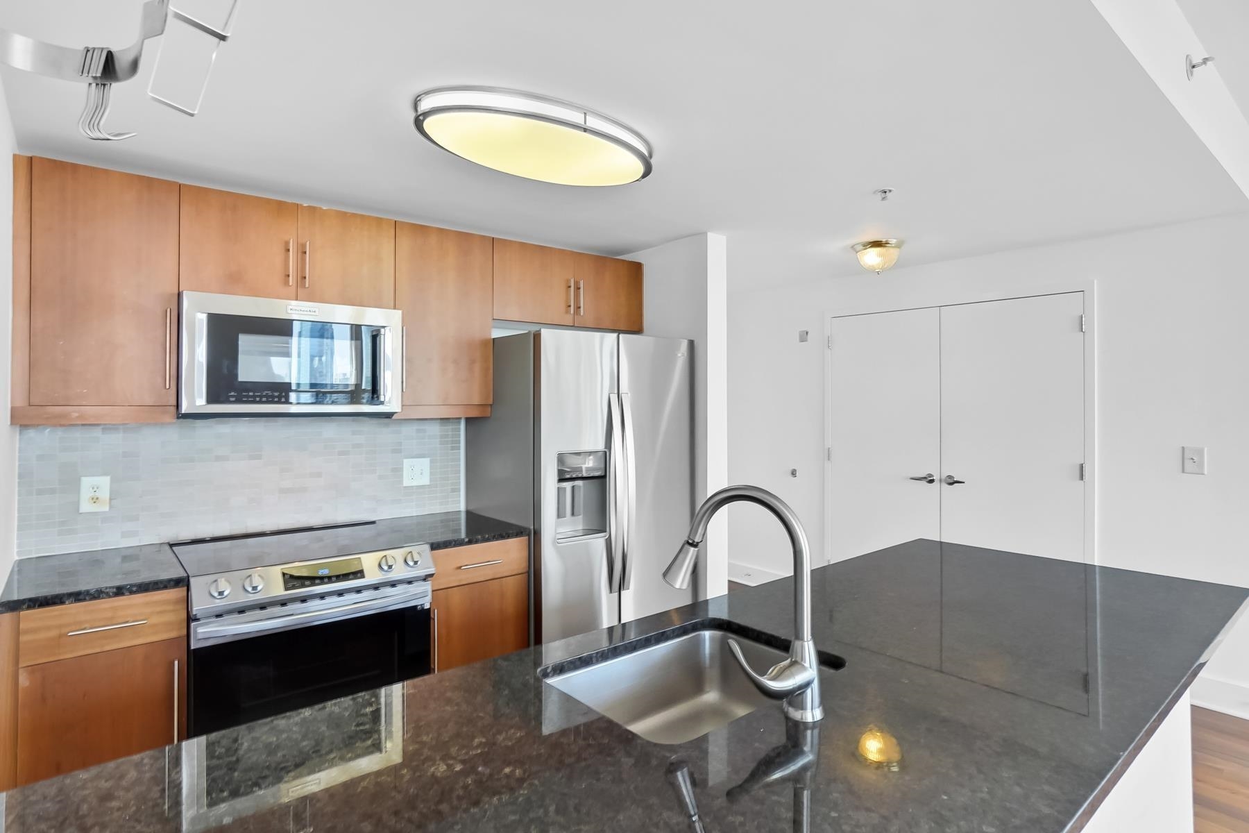 88 MORGAN ST Unit: 3208
