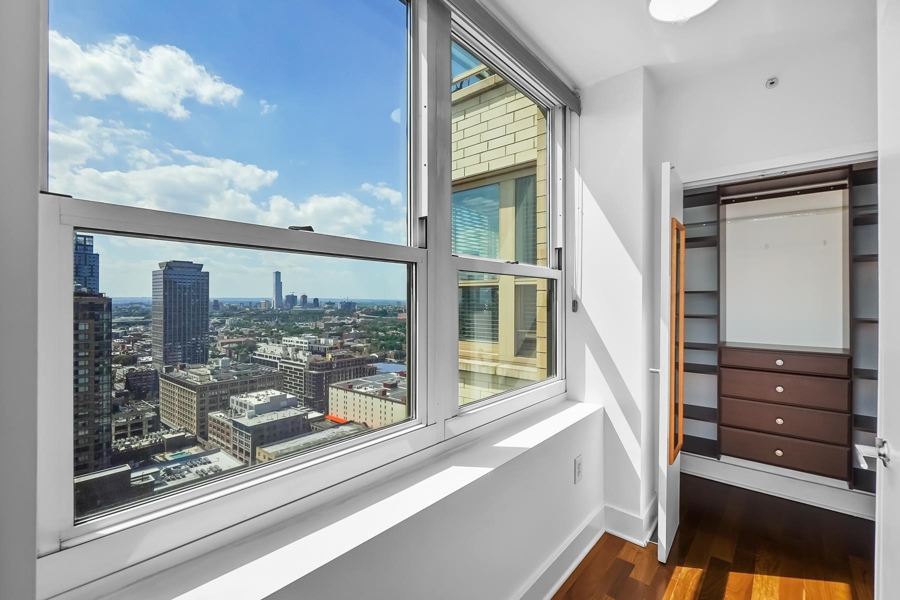 88 MORGAN ST Unit: 3208