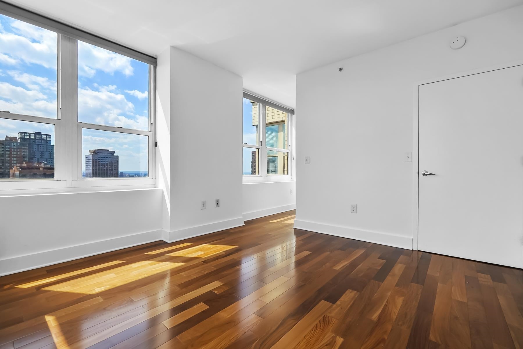 88 MORGAN ST Unit: 3208
