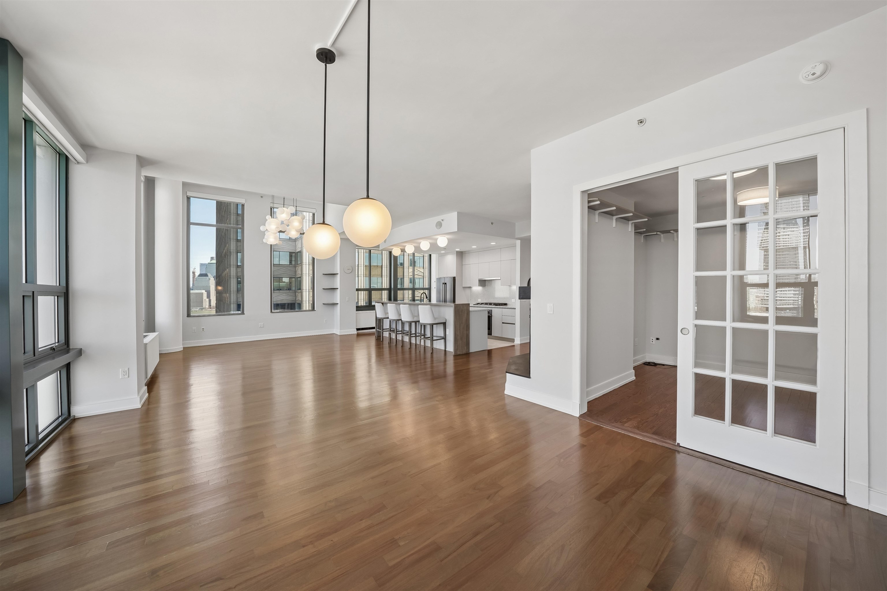 105 GREENE ST Unit: 1901