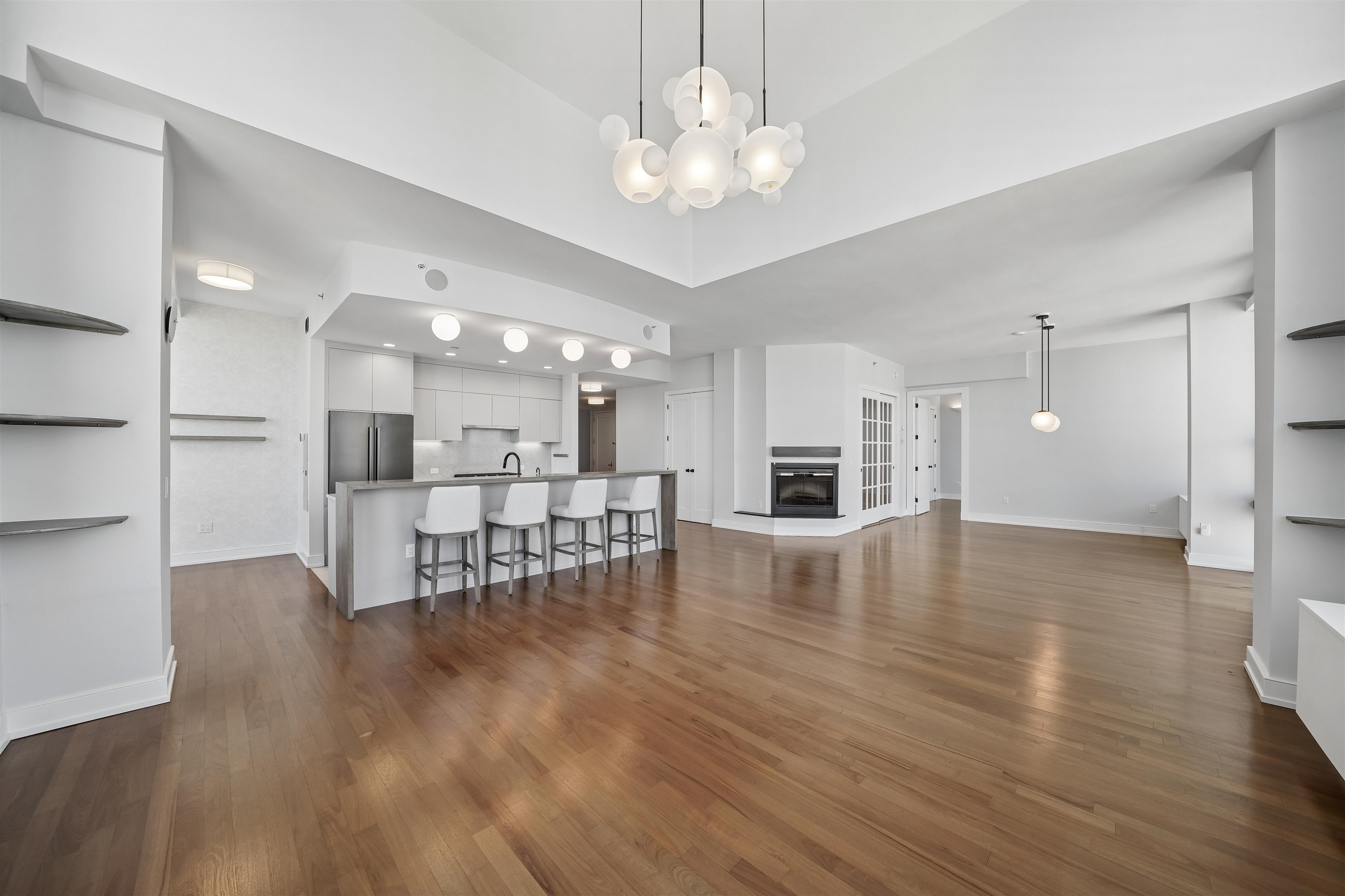 105 GREENE ST Unit: 1901
