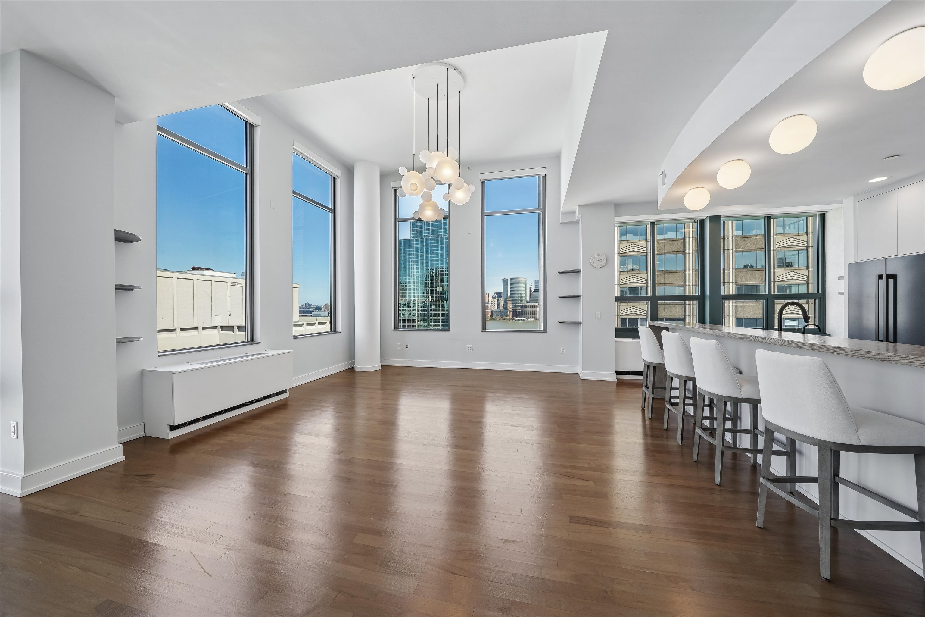 105 GREENE ST Unit: 1901