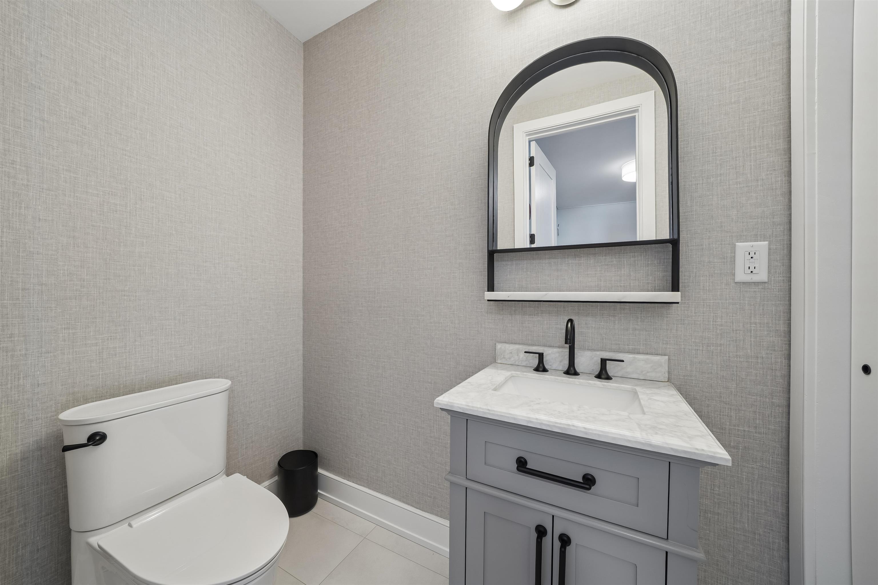 105 GREENE ST Unit: 1901
