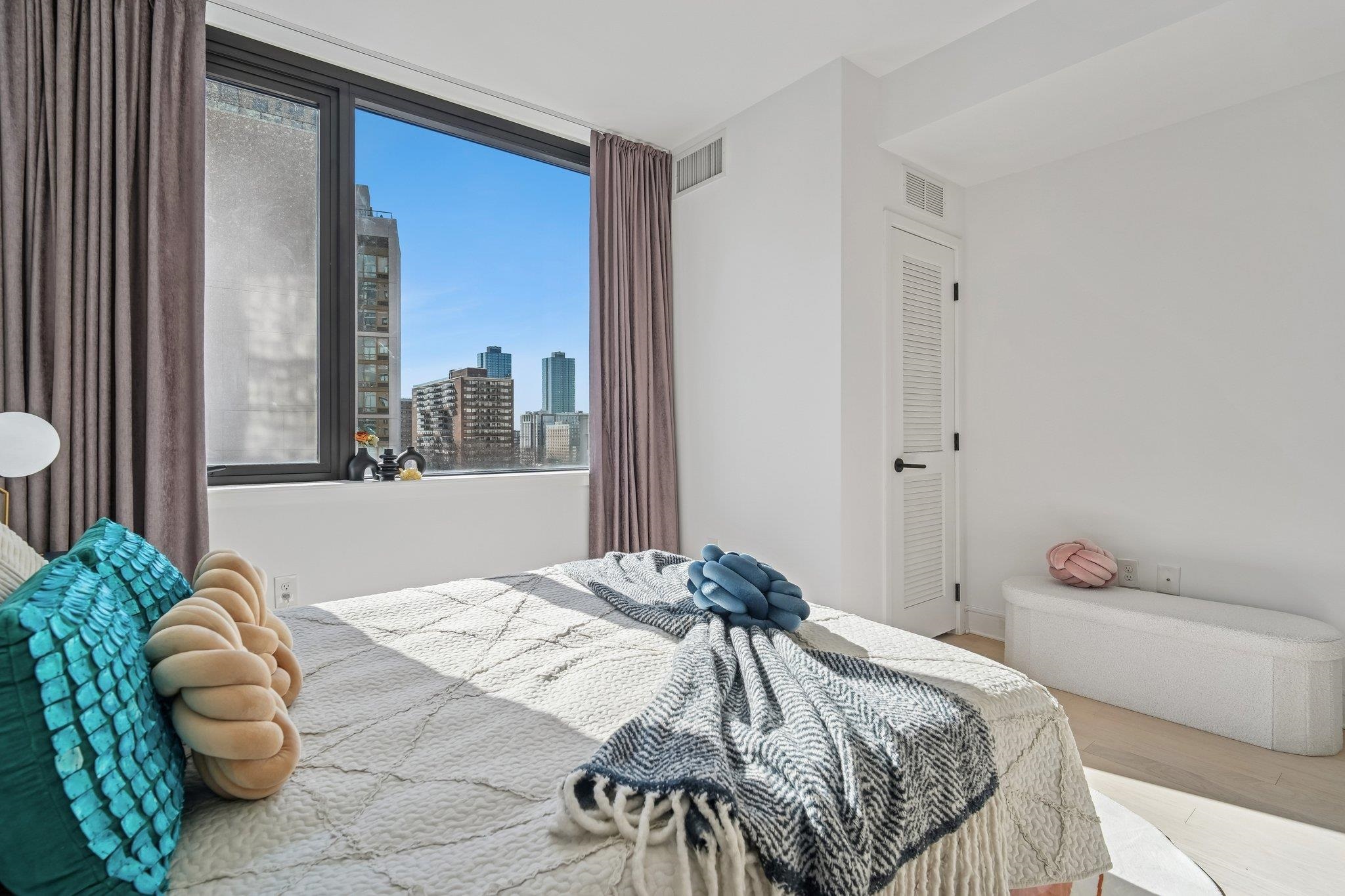 10 PROVOST ST Unit: 1205