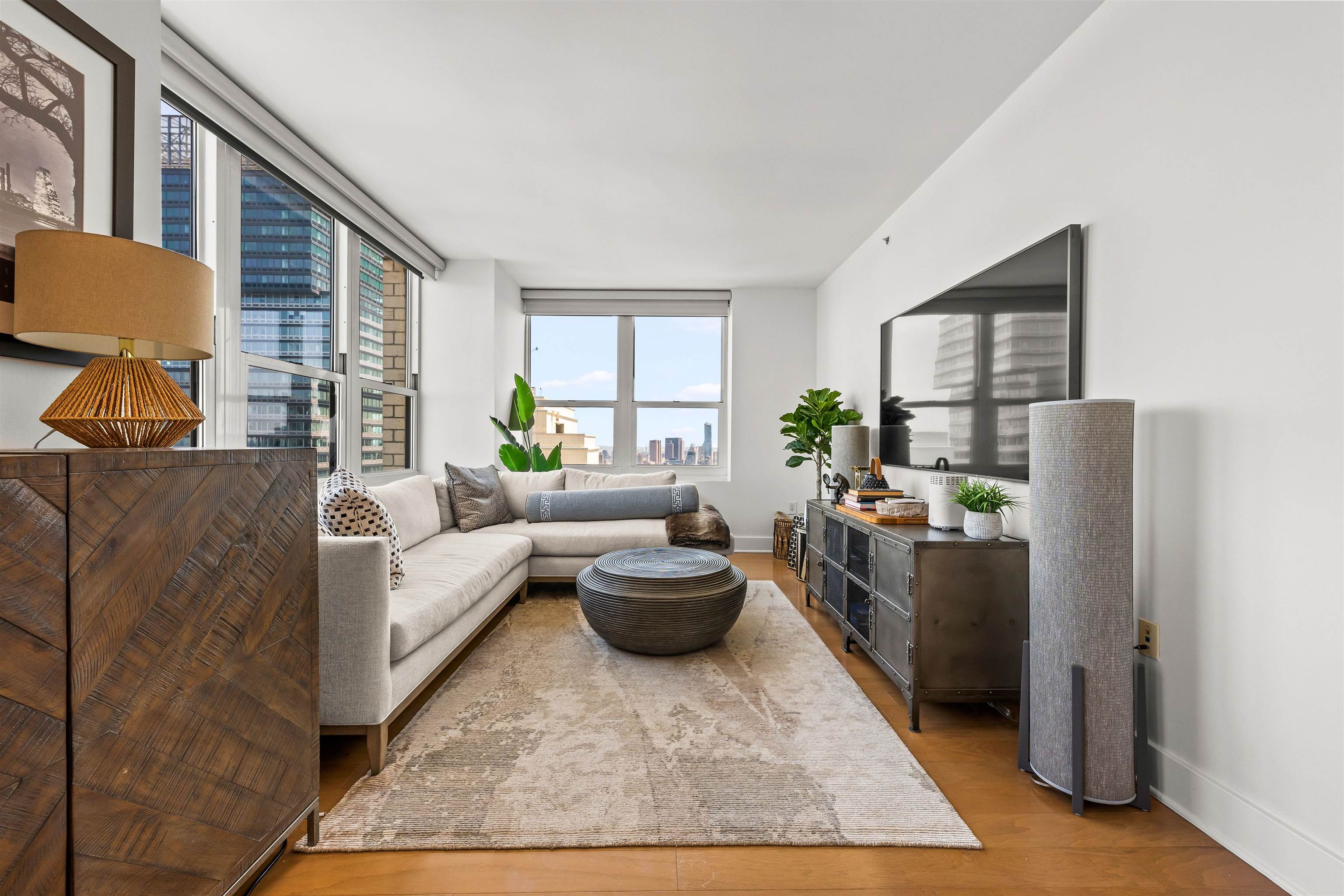 88 MORGAN ST Unit: PH6-3
