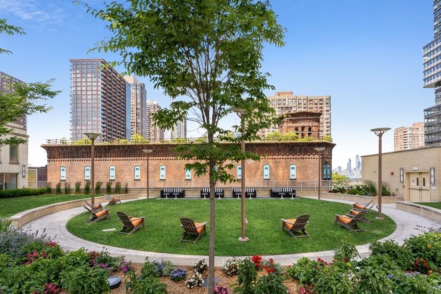 88 MORGAN ST Unit: PH6-3