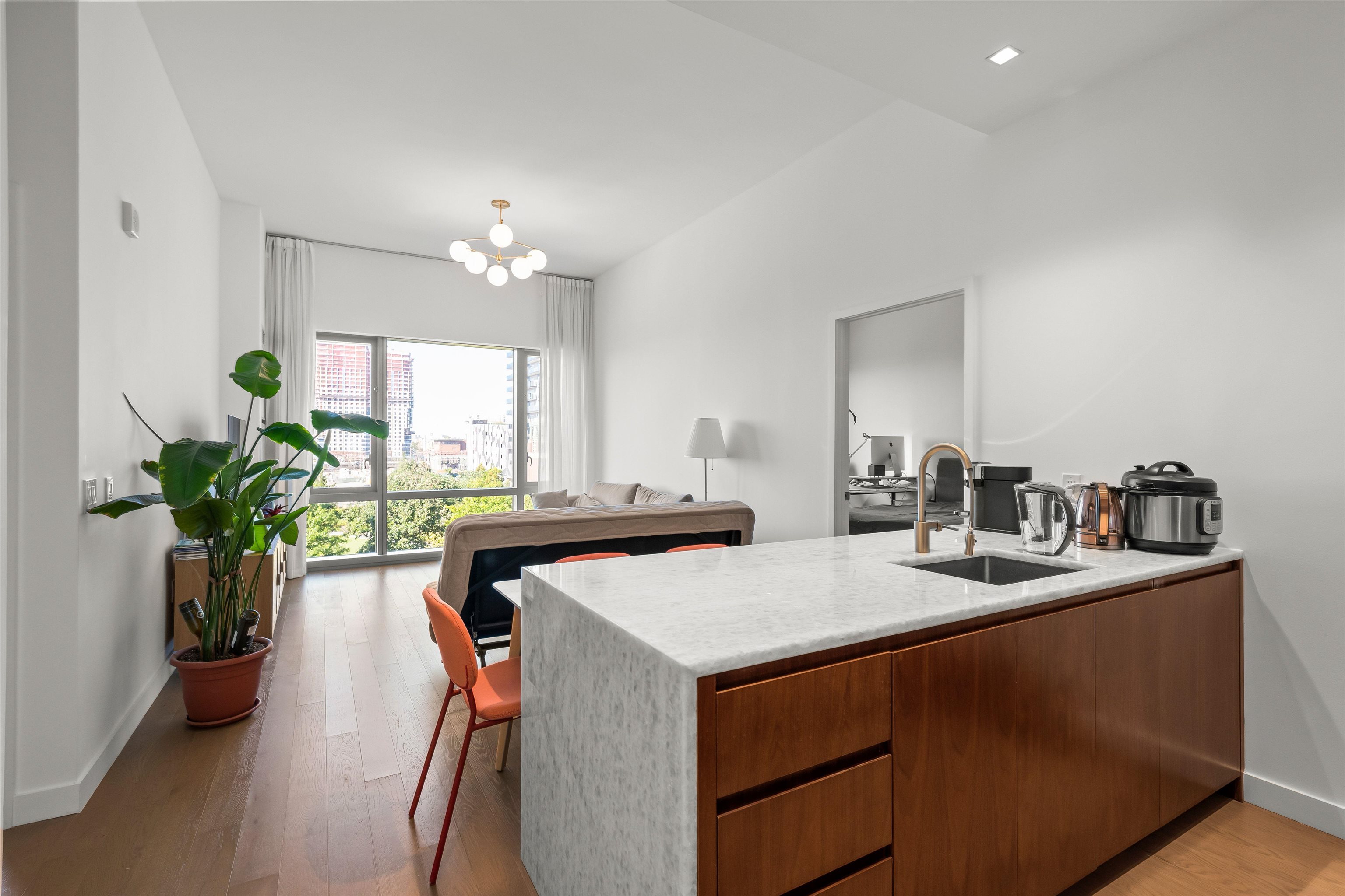 75 PARK LANE SOUTH Unit: 412
