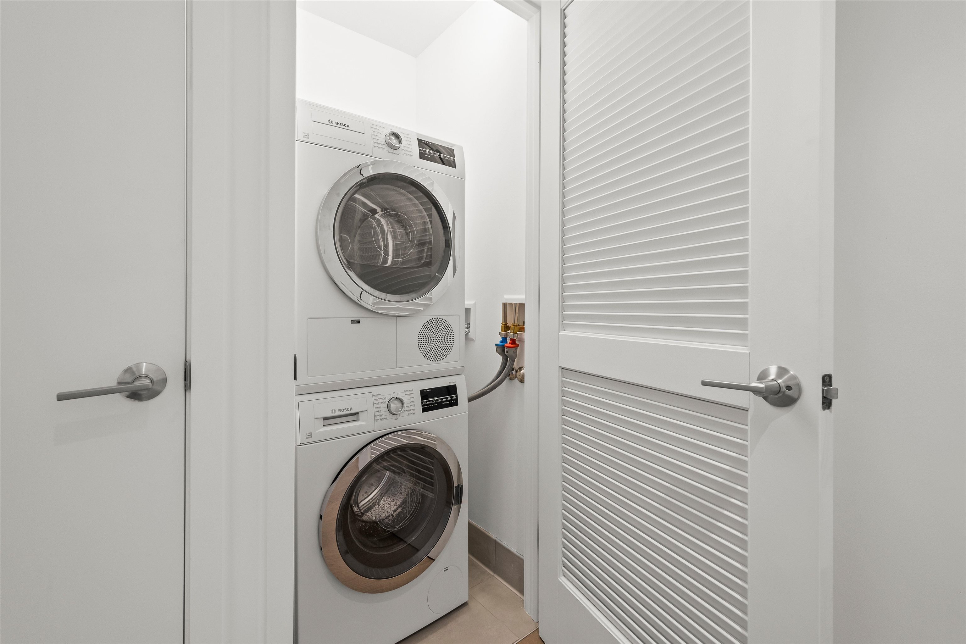 75 PARK LANE SOUTH Unit: 412
