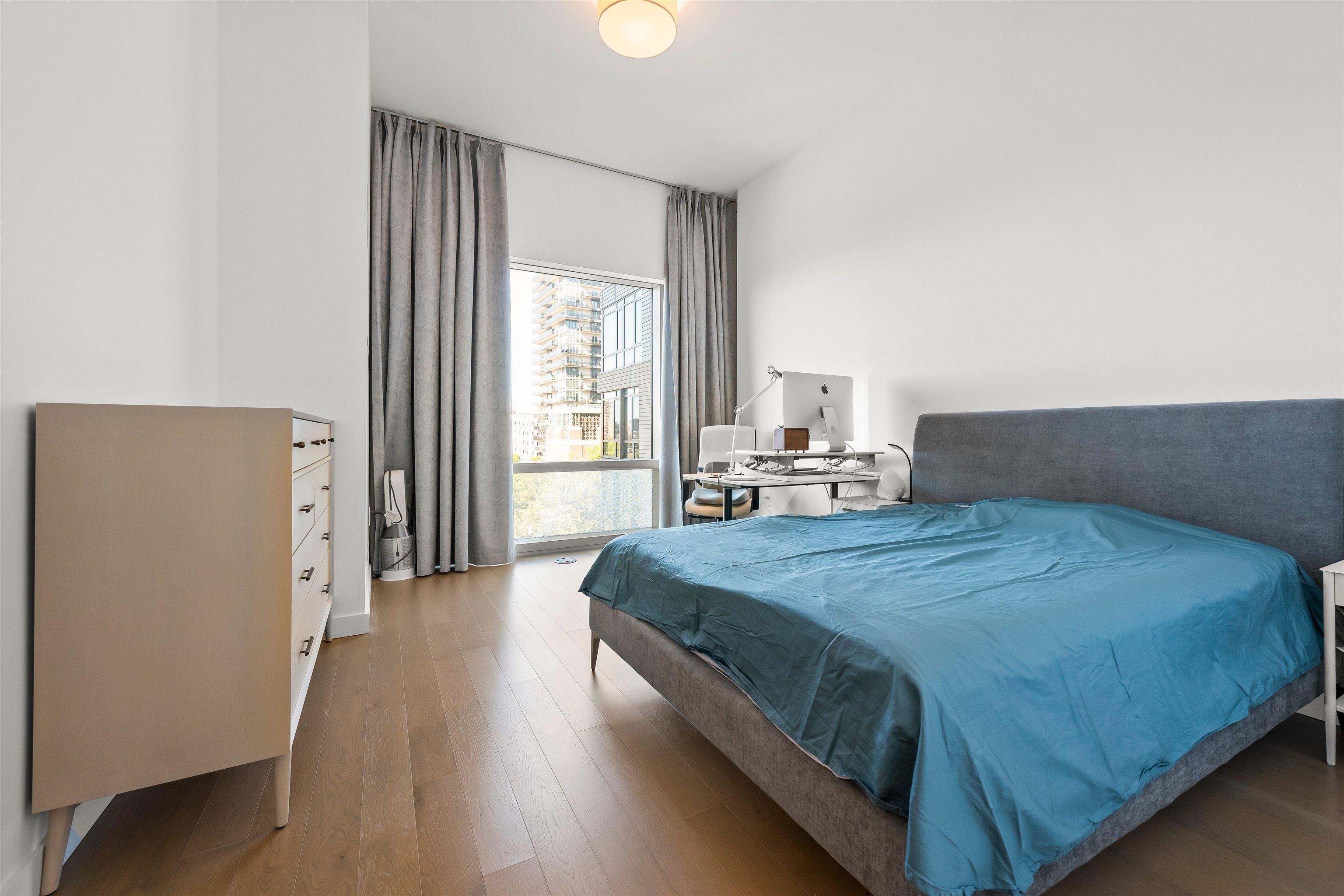 75 PARK LANE SOUTH Unit: 412