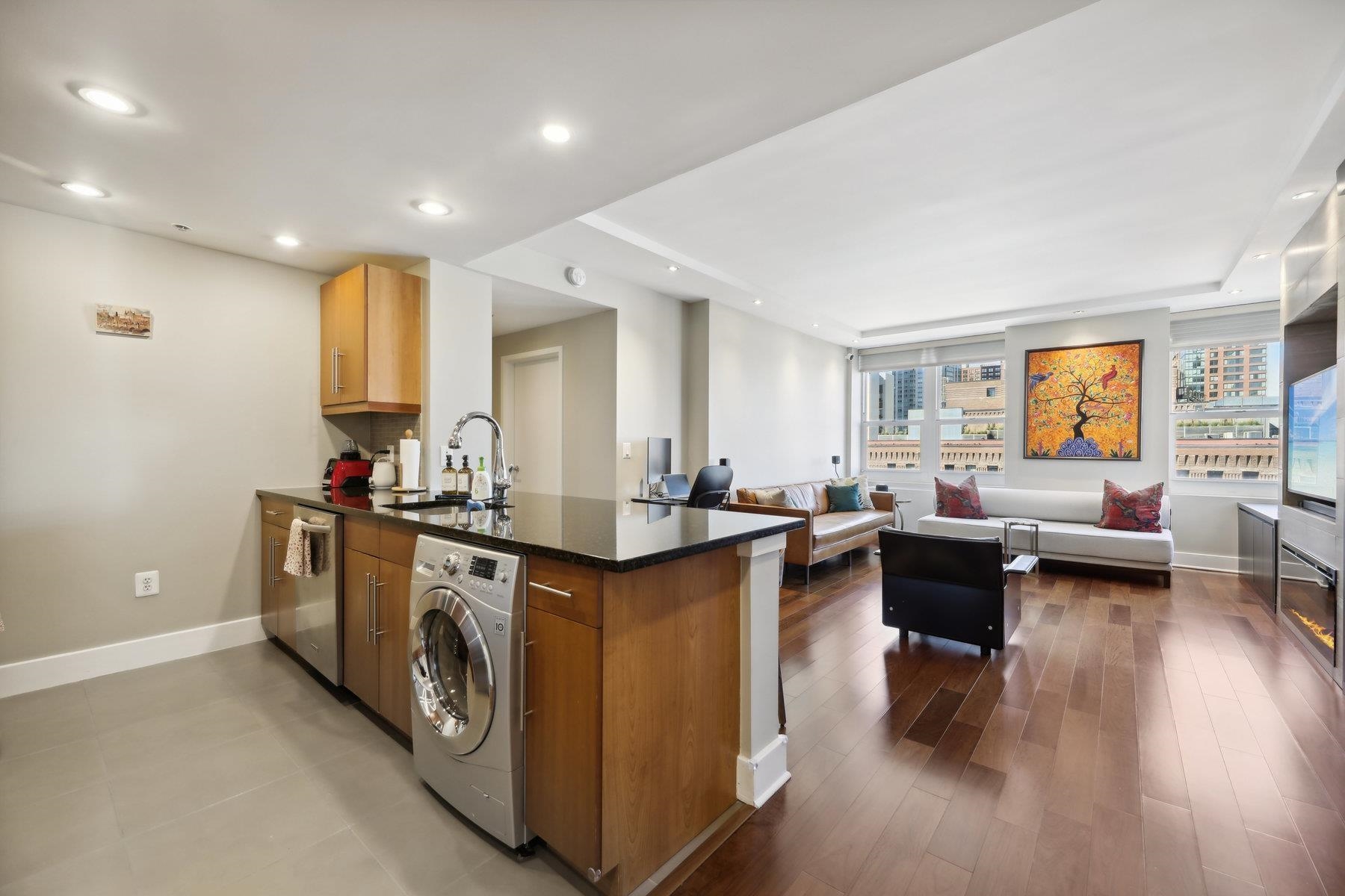 88 MORGAN ST Unit: 1101