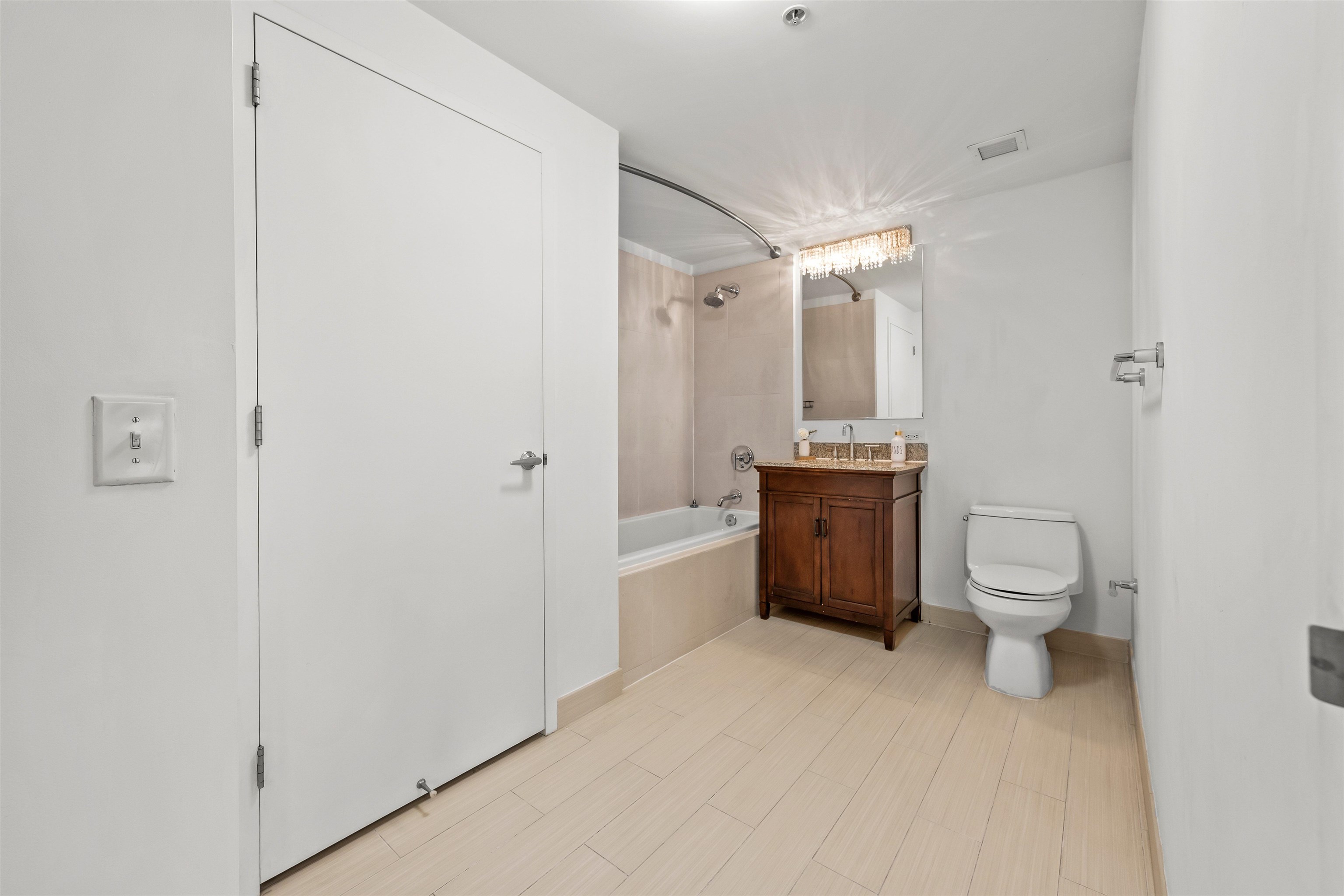 88 MORGAN ST Unit: 2204