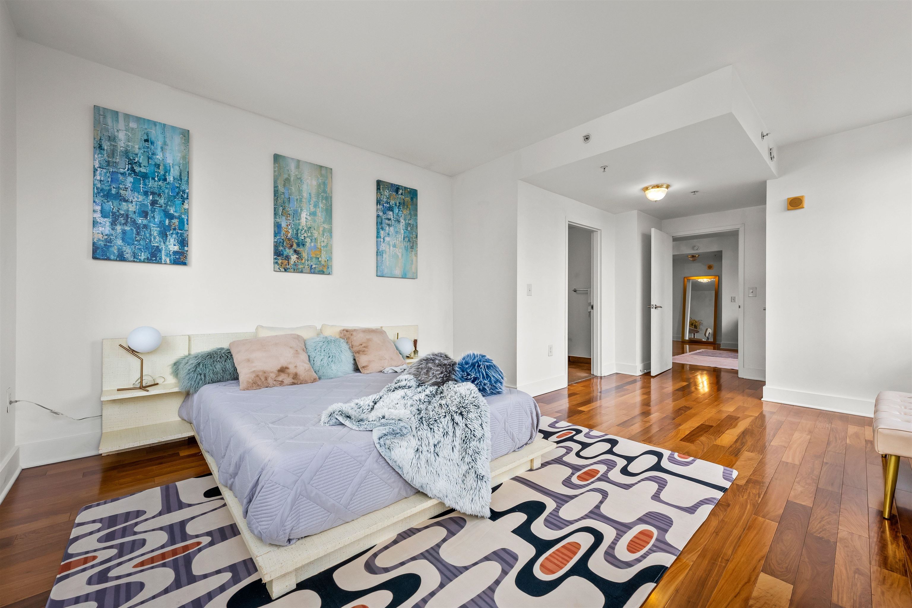 88 MORGAN ST Unit: 2204