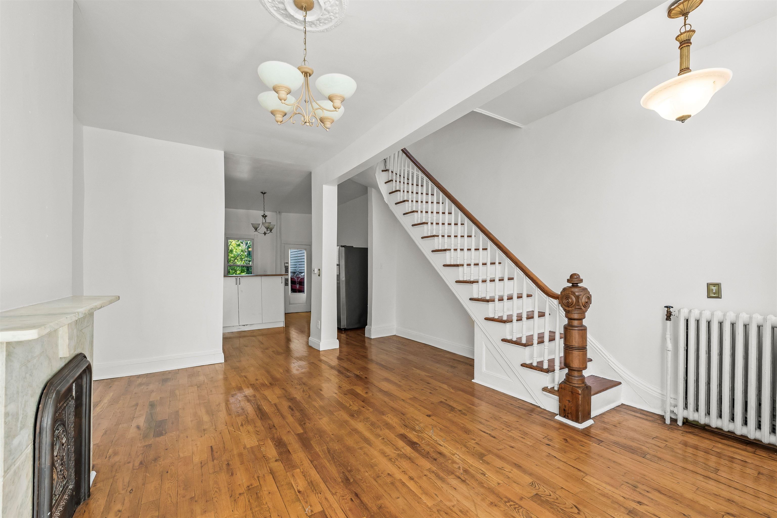 491 MERCER ST Unit: 2