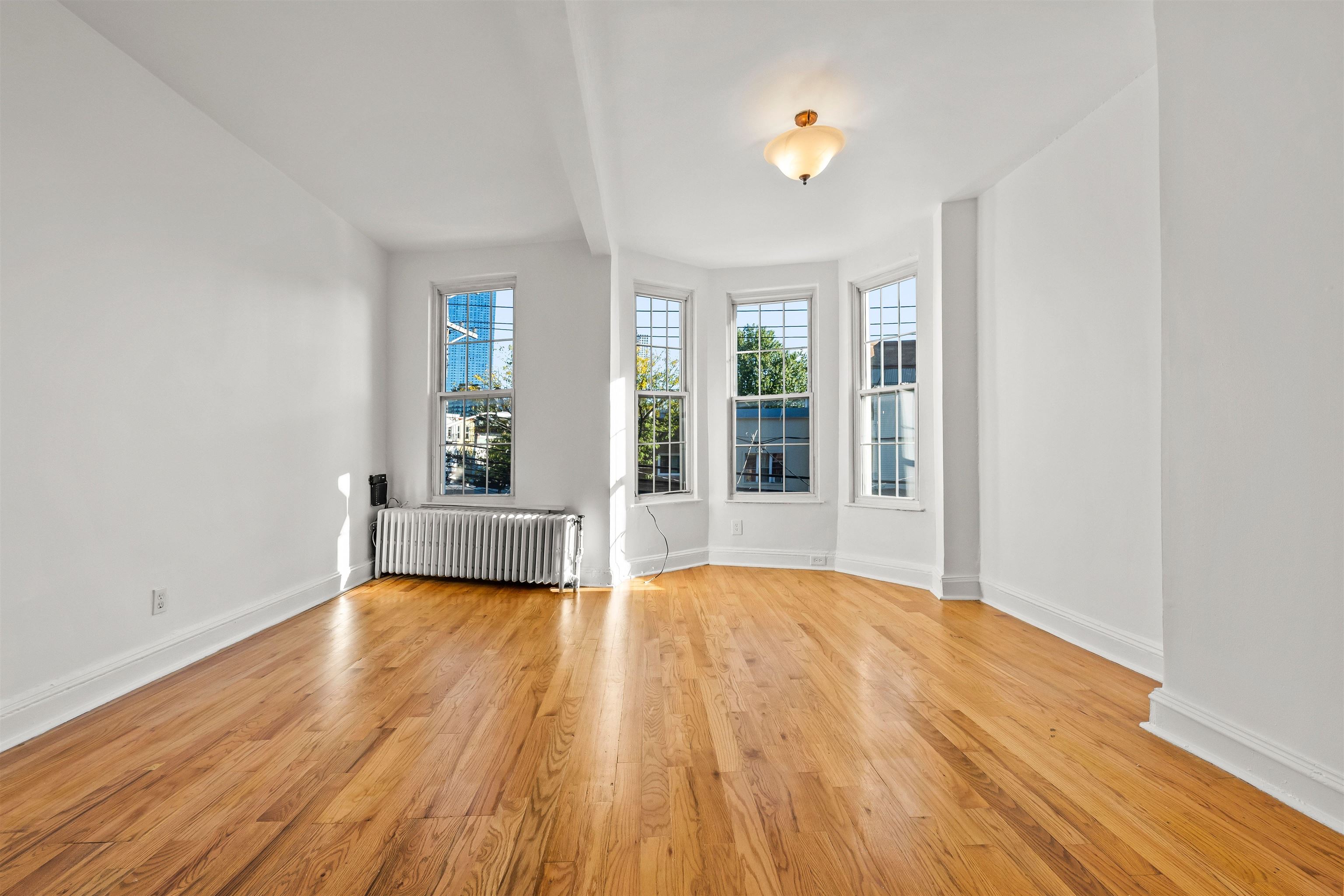 491 MERCER ST Unit: 2