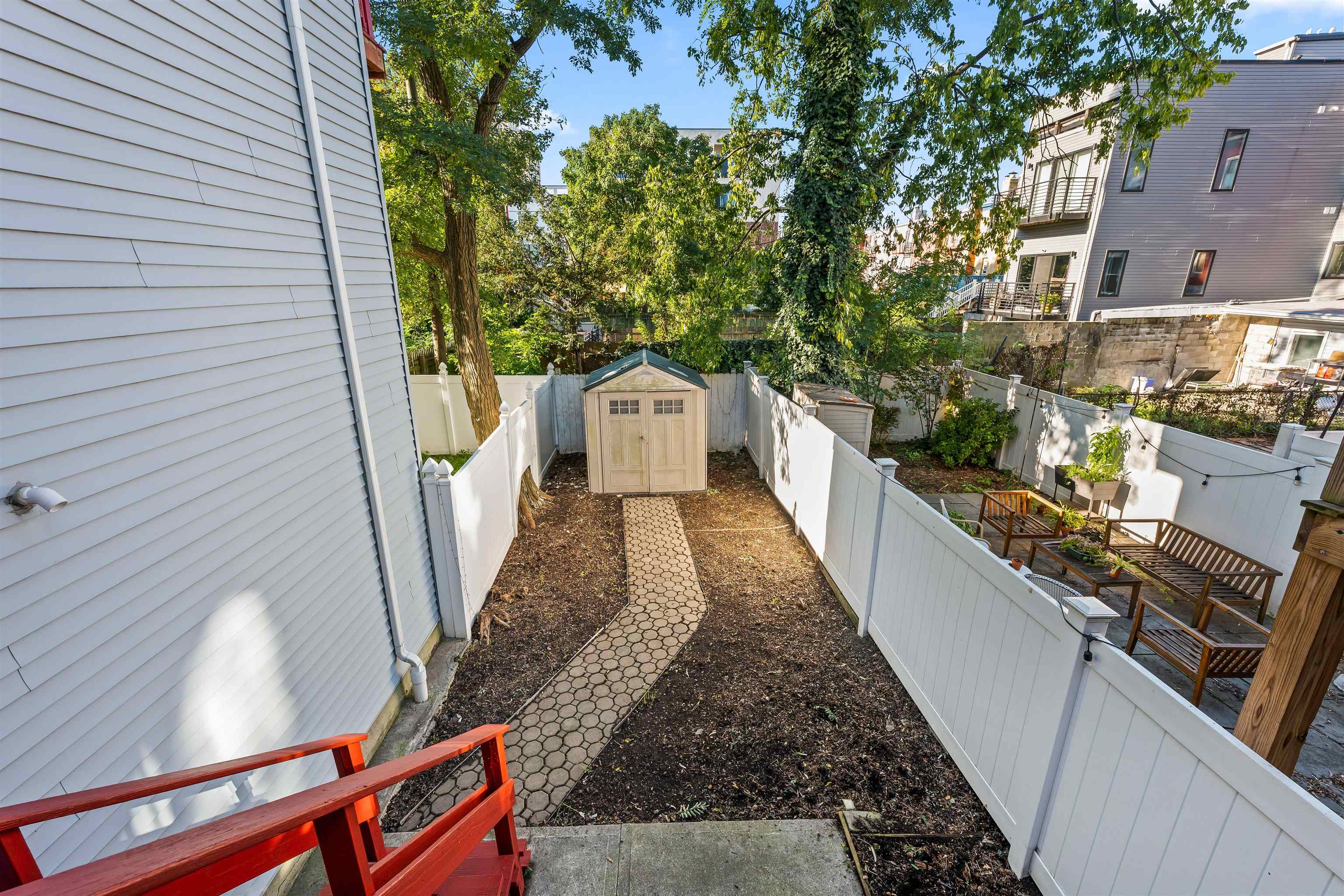 491 MERCER ST Unit: 2