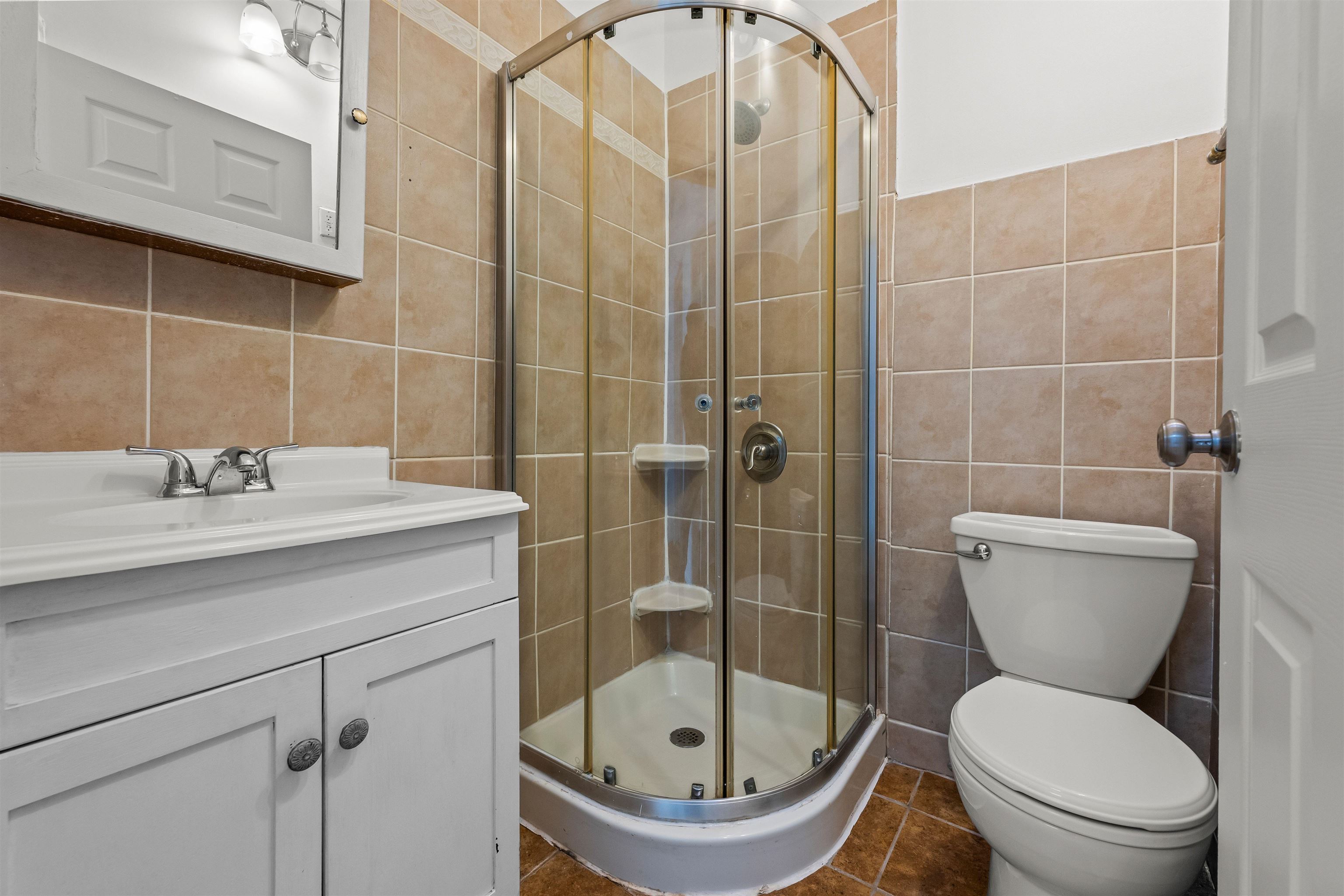 491 MERCER ST Unit: 2
