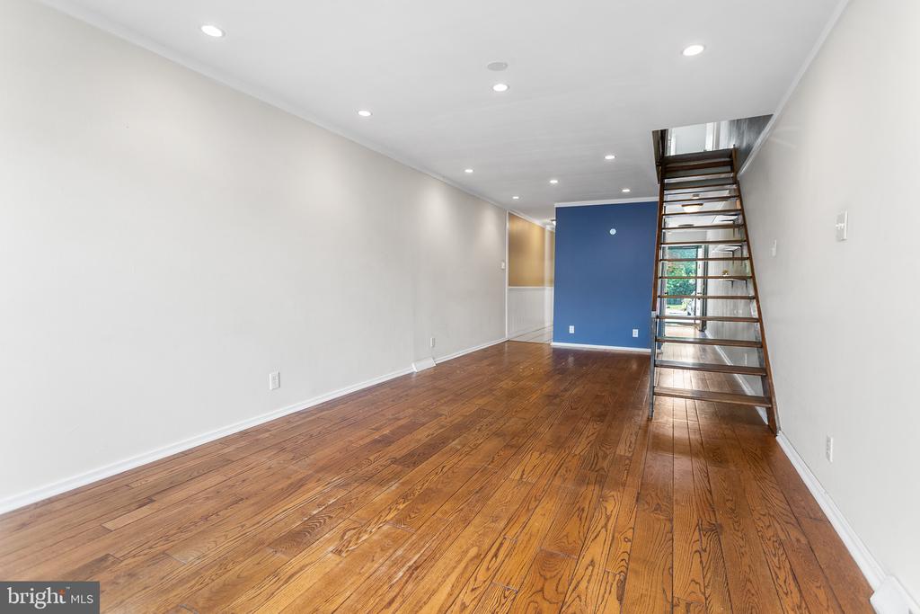 625 Summit House