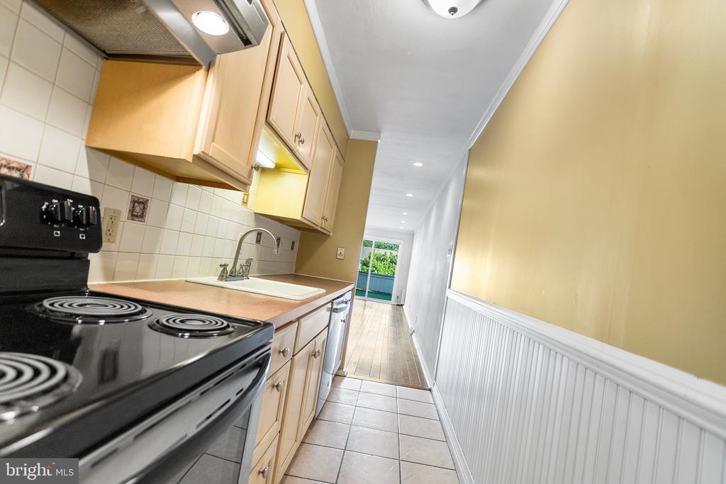 625 Summit House