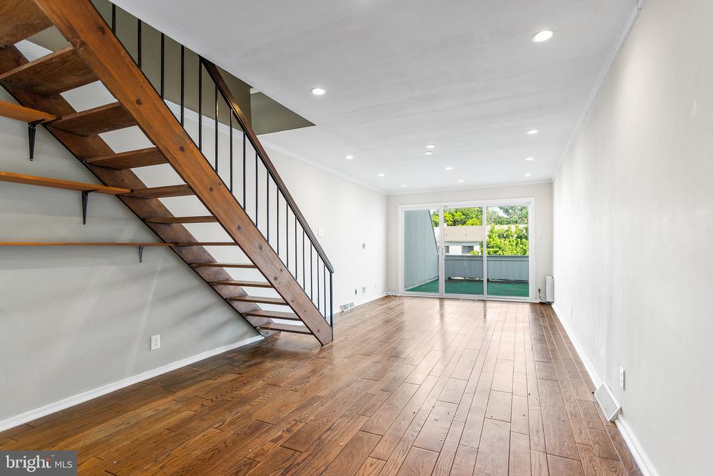 625 Summit House