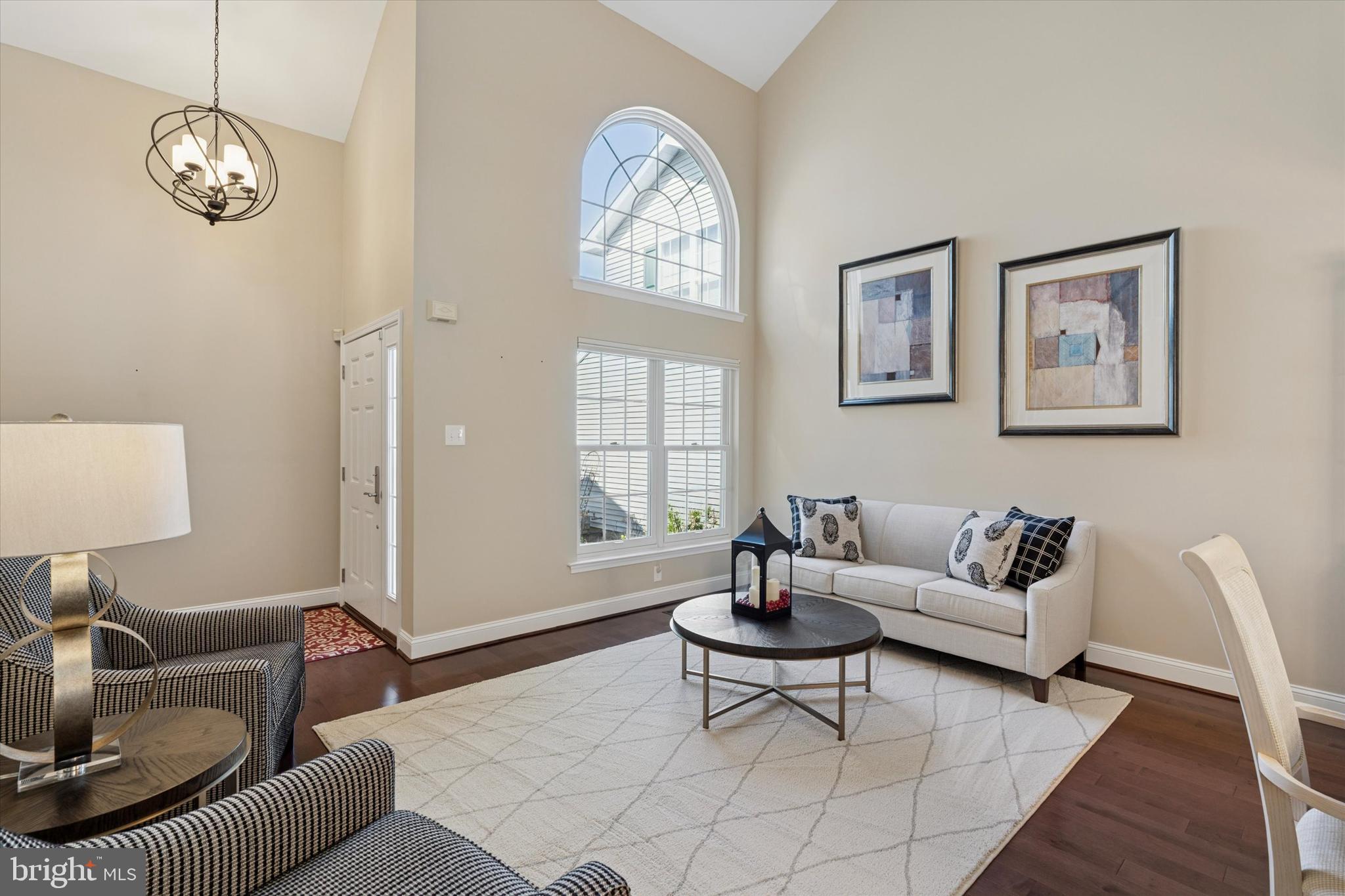 621 Jaeger Cir