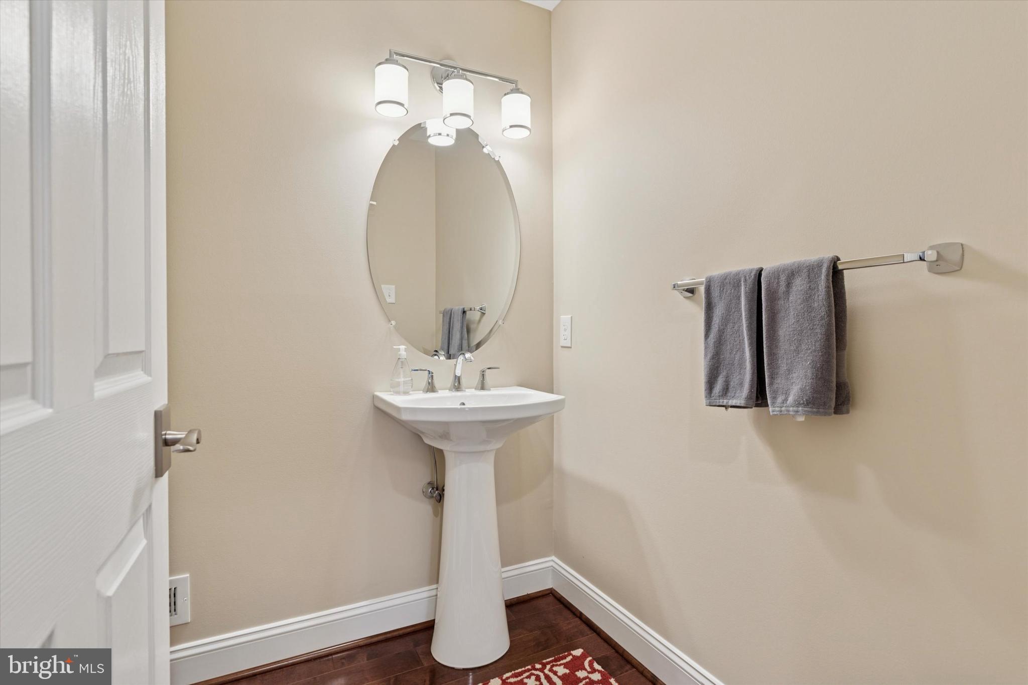 621 Jaeger Cir