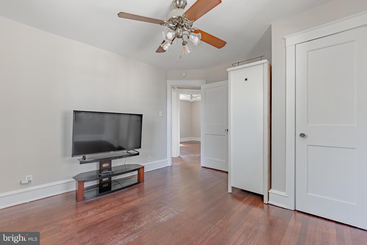 130 S Eagle Rd