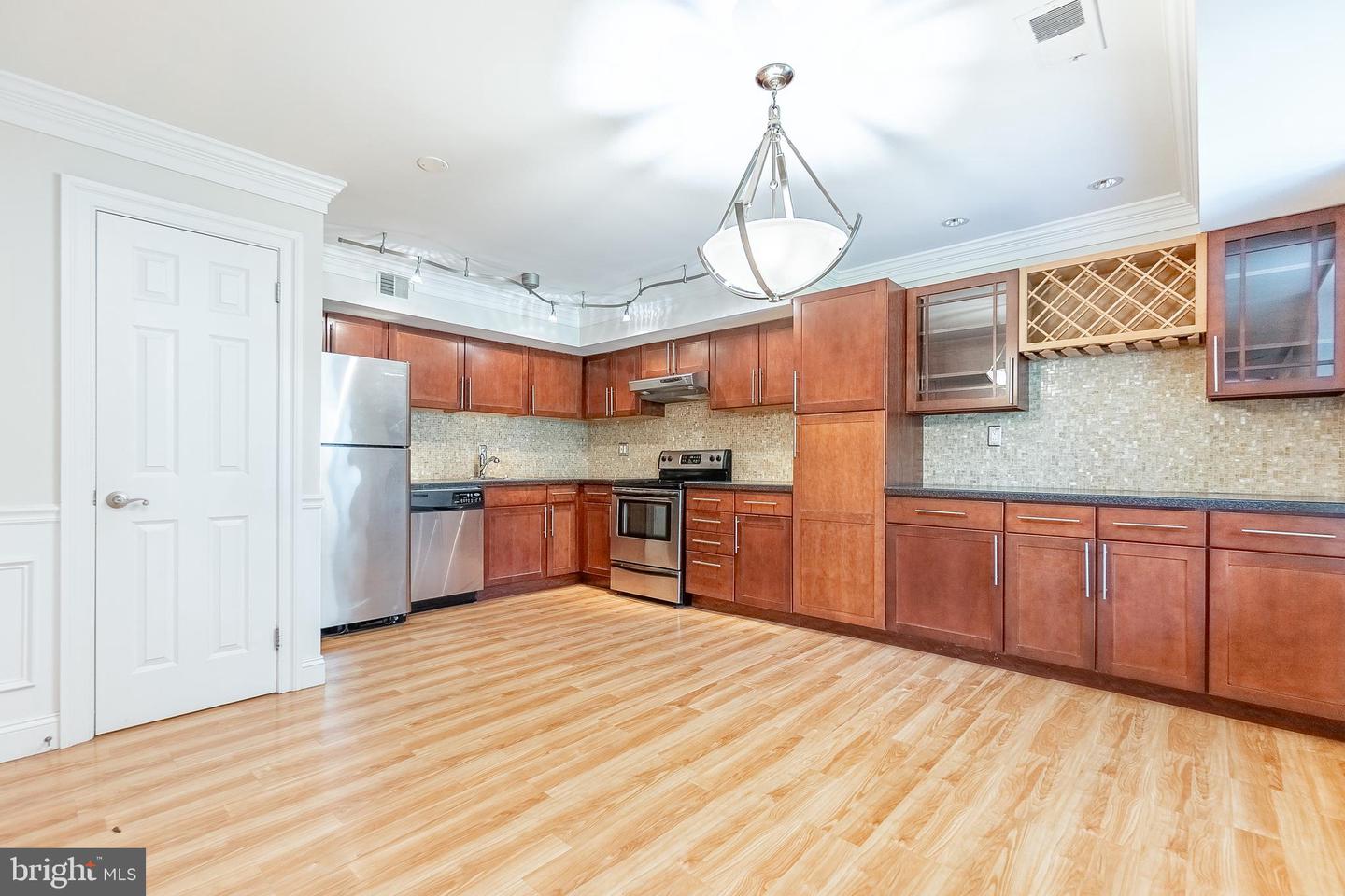 2606 Red Oak Cir #2606a