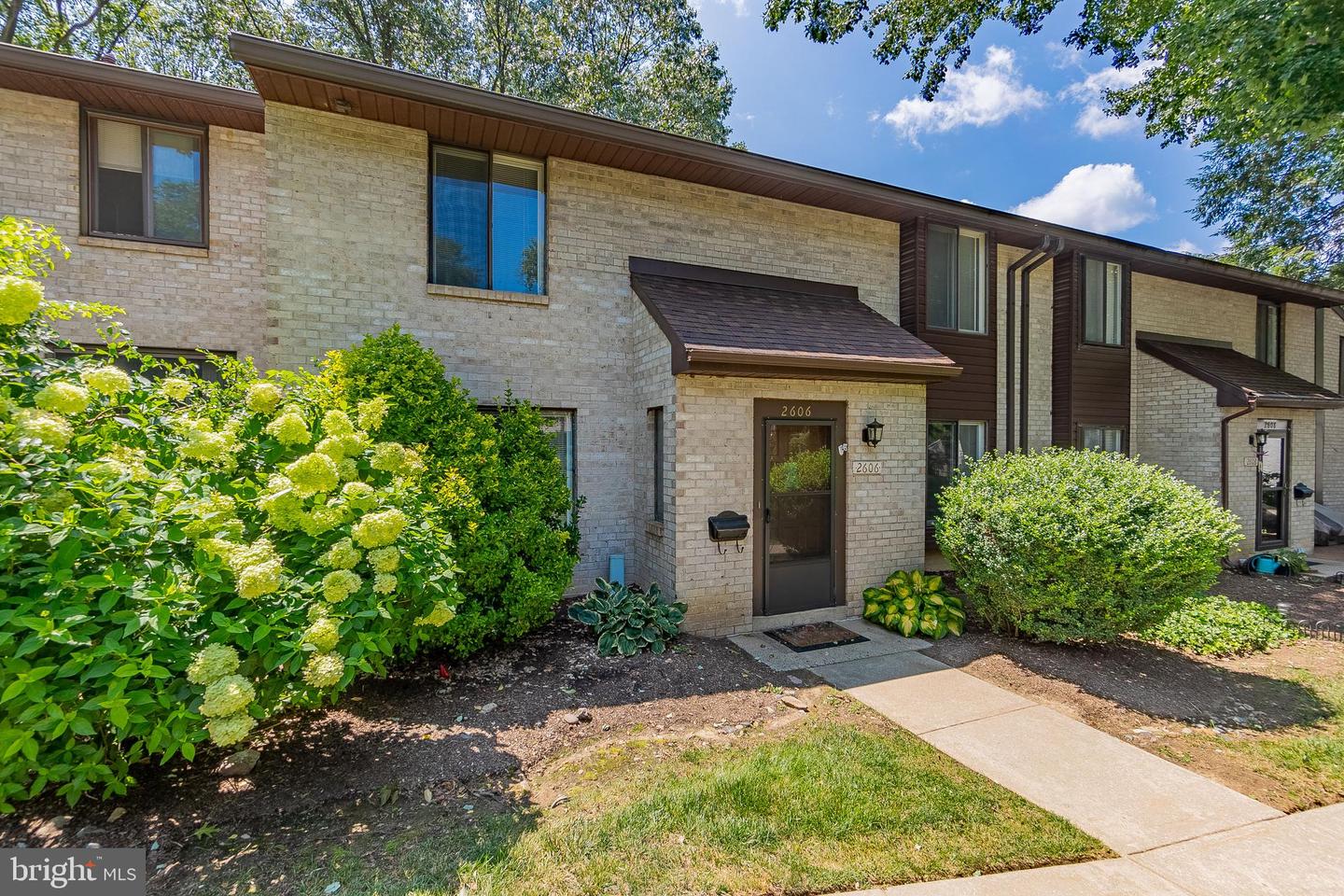 2606 Red Oak Cir #2606a