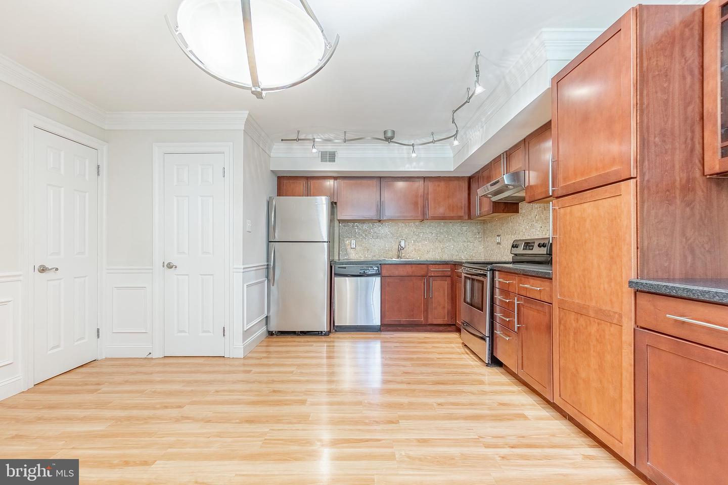 2606 Red Oak Cir #2606a